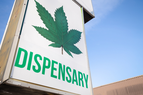 Curaleaf Budtenders File Lawsuit Against Illegal Tip-Sharing in Maryland